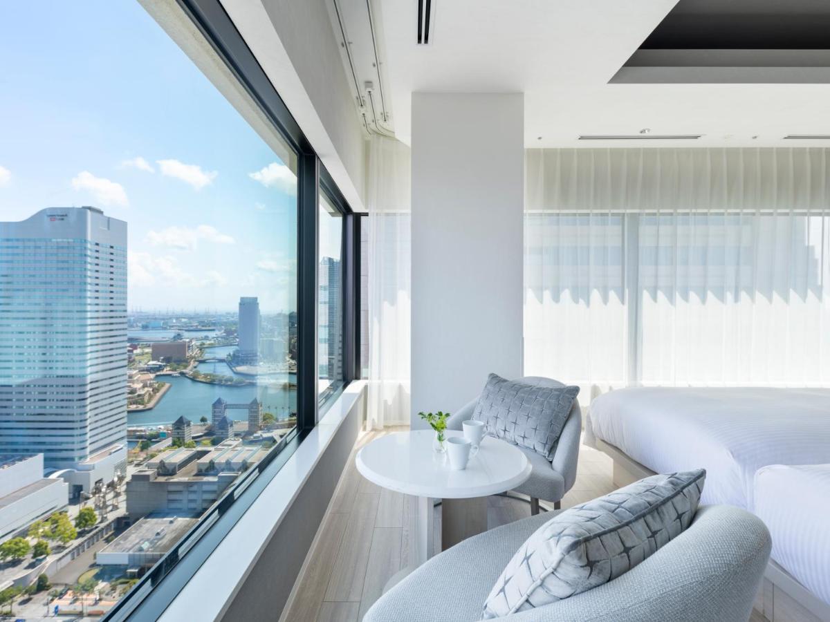 Mitsui Garden Hotel Yokohama Minatomirai Premier Экстерьер фото View from a suite